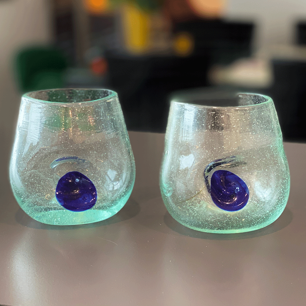 PROCERA BLUE DOT – Afrikanischer Gentleman in BEGLEITUNG. Weihnachtsaktion